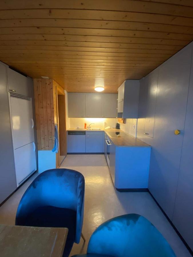 Schoene Ferienwohnung Mit Seeblick Thun Exterior foto