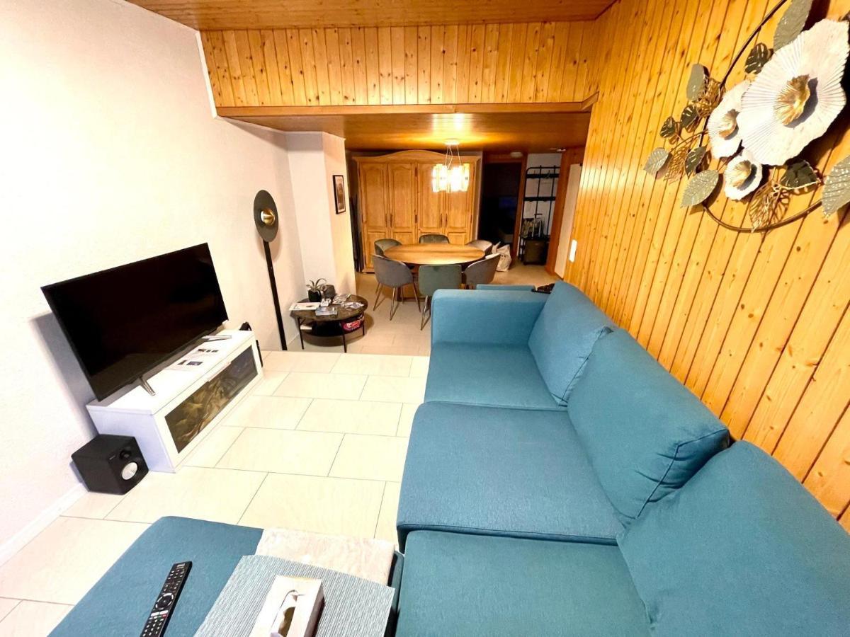 Schoene Ferienwohnung Mit Seeblick Thun Exterior foto